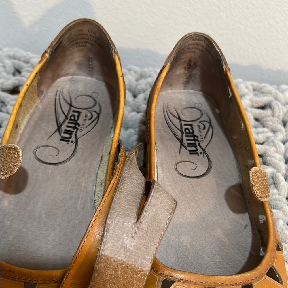 Umberto Raffini Tan Leather Mary Jane Flat with Perforated Design - Picture 11 of 14
